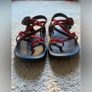 Vibram MyChacos size 8.5-9 Women’s.    Size 6.5-7 Men’s